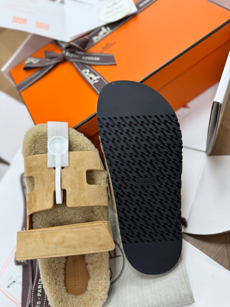 Hermès Unisex Shearling Shoes detail 5