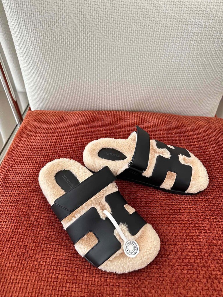 Hermès Unisex Shearling Shoes detail 5