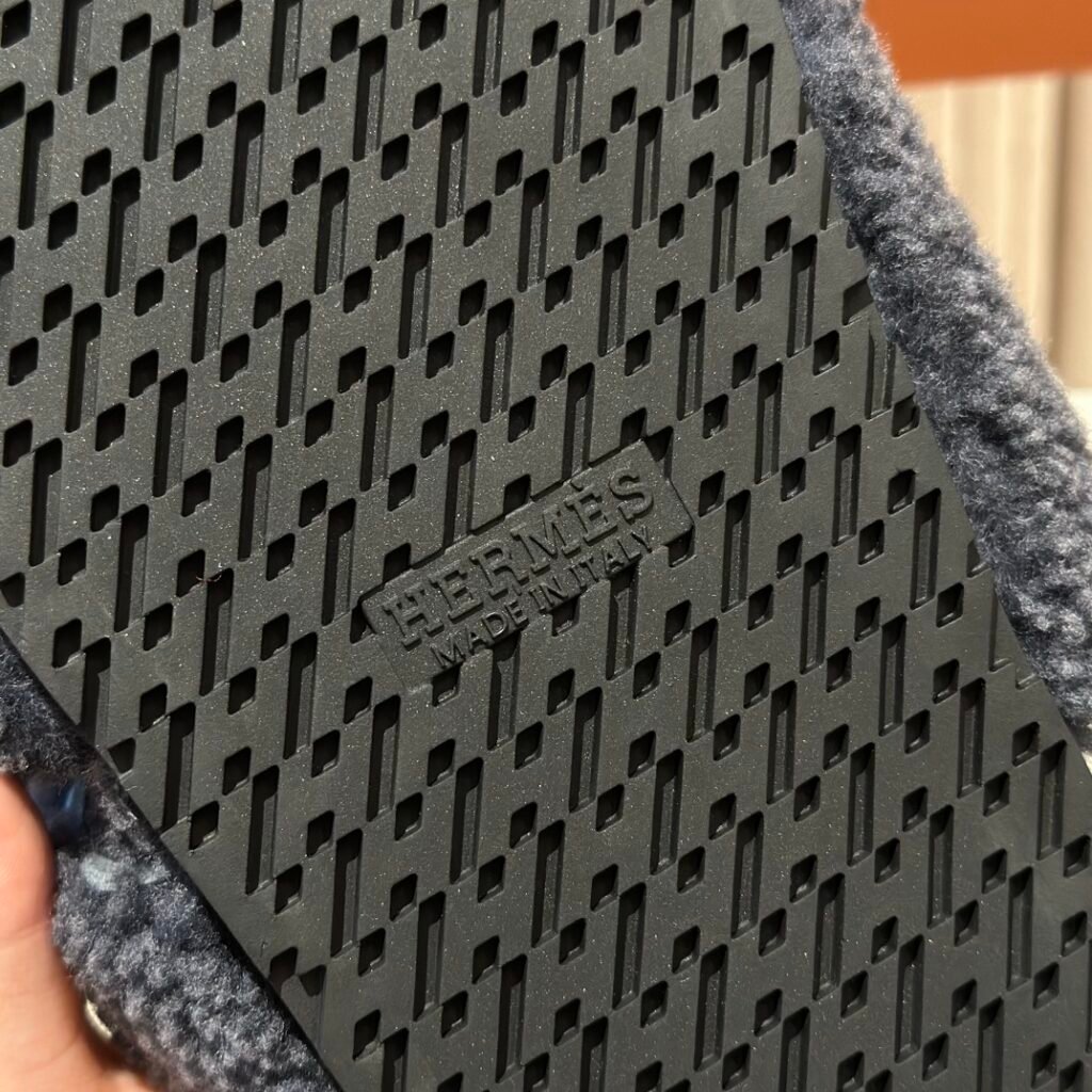 Hermès Unisex Shearling Shoes detail 5