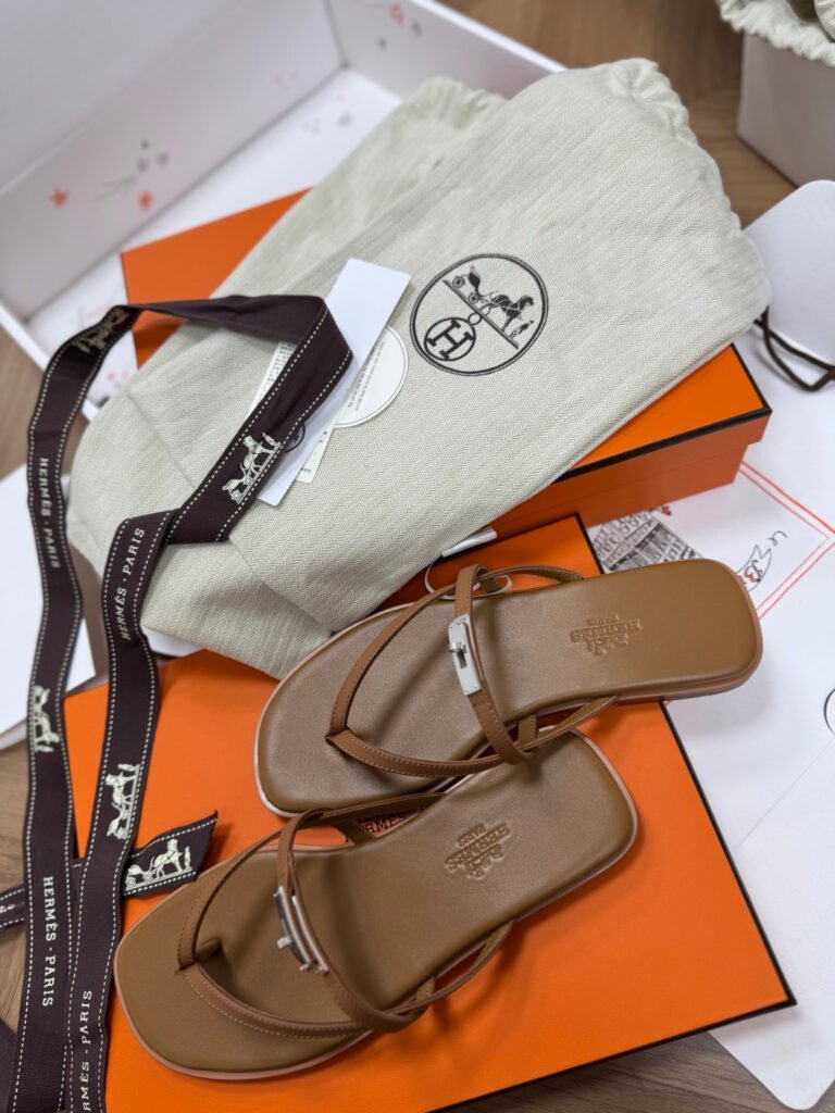 Hermès Women's Sneakers detail 5