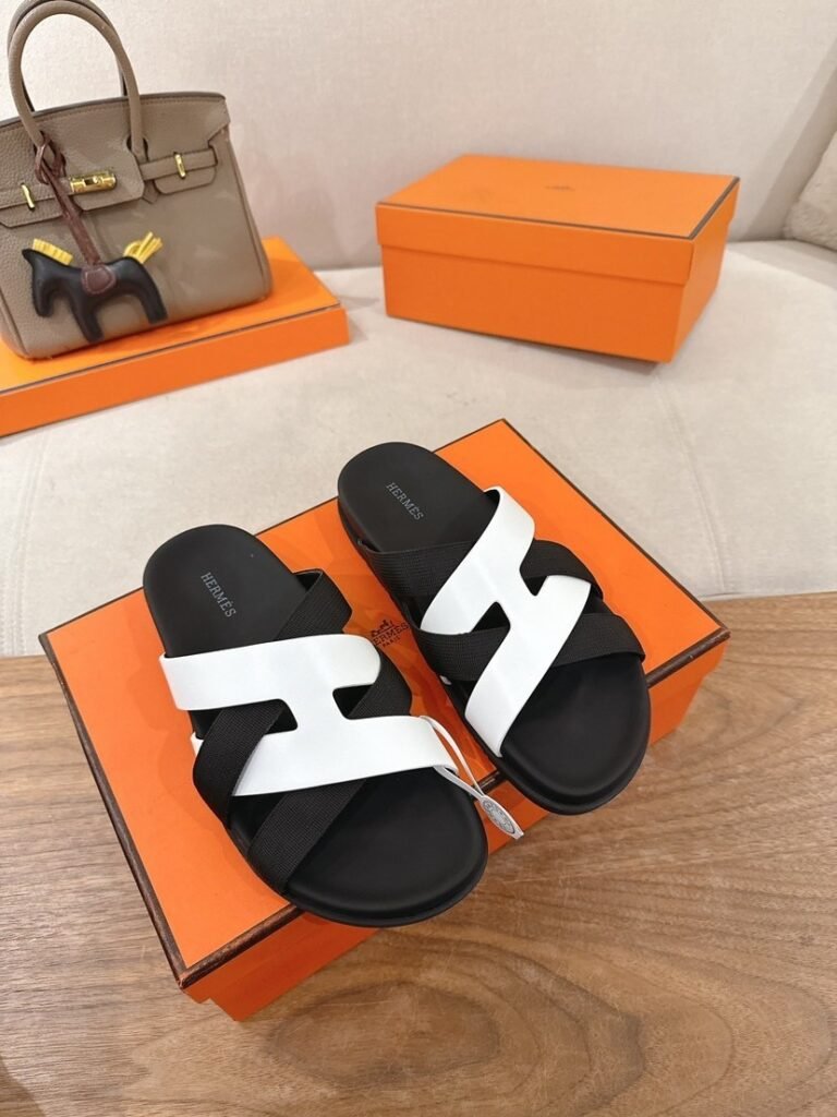 Hermès Unisex Slides detail 5