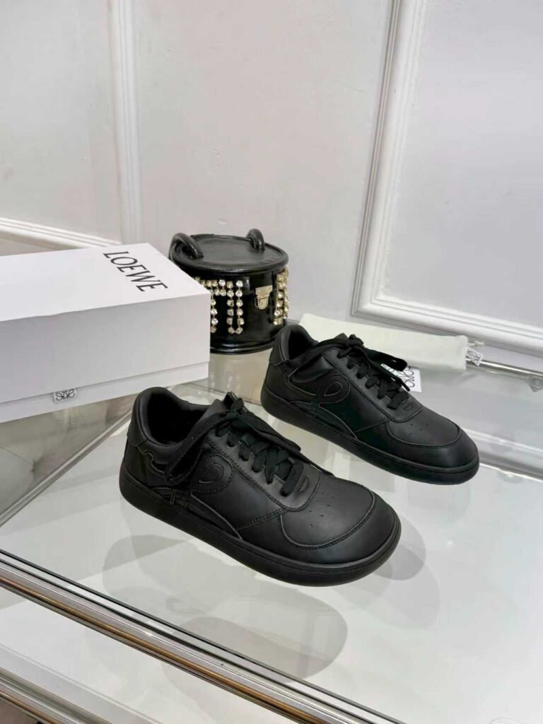 Loewe Unisex Sneakers detail 5