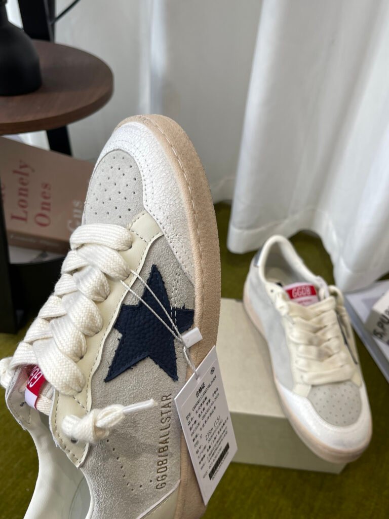 Golden Goose Unisex Distressed Sneakers detail 5