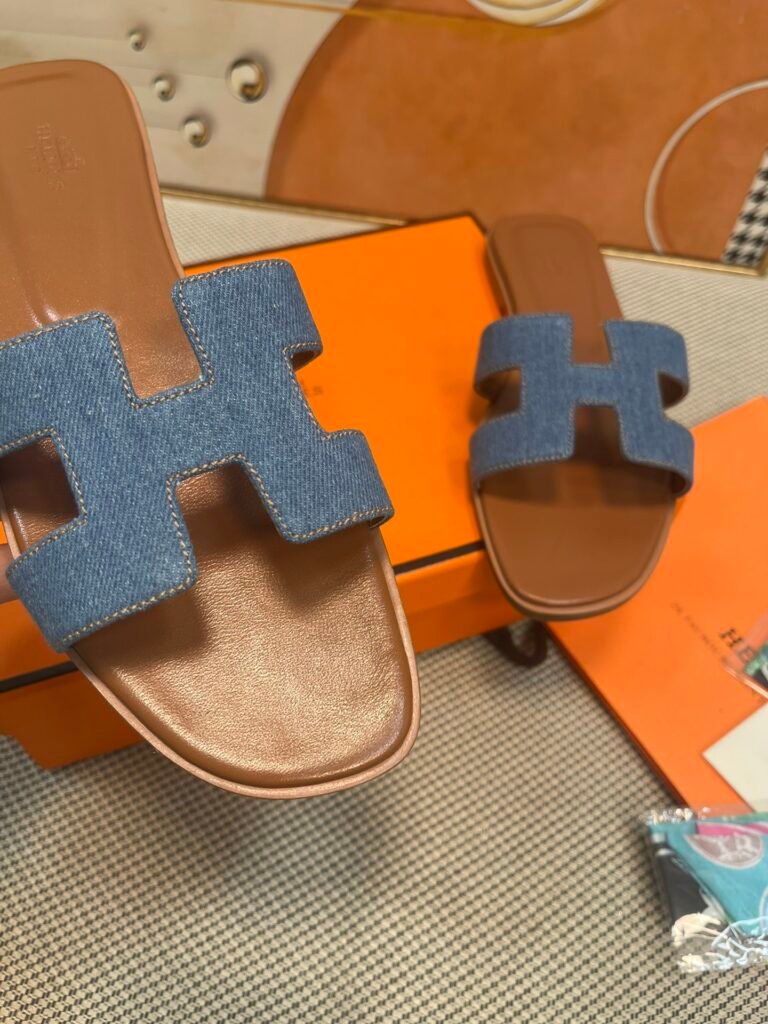 Hermès Unisex Slides detail 5