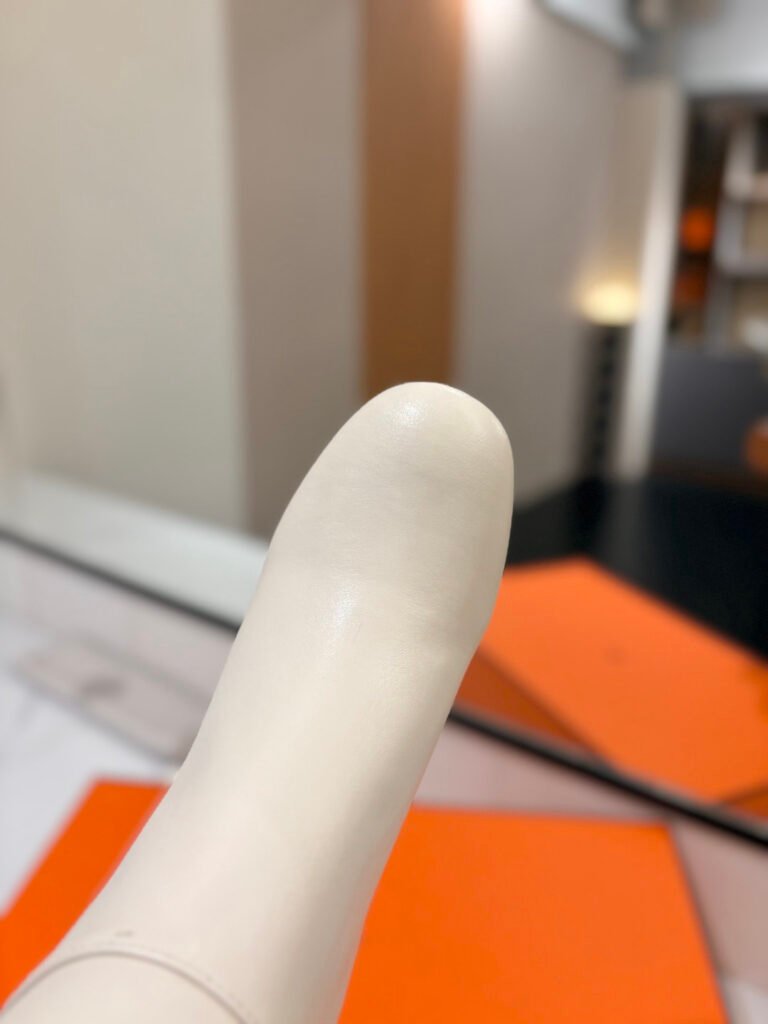 Hermès Unisex Boots detail 5