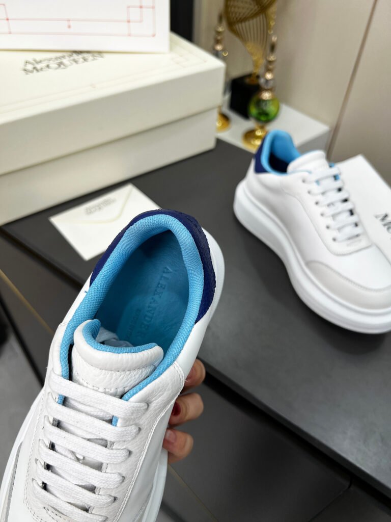 Alexander McQueen Unisex Sneakers detail image 5