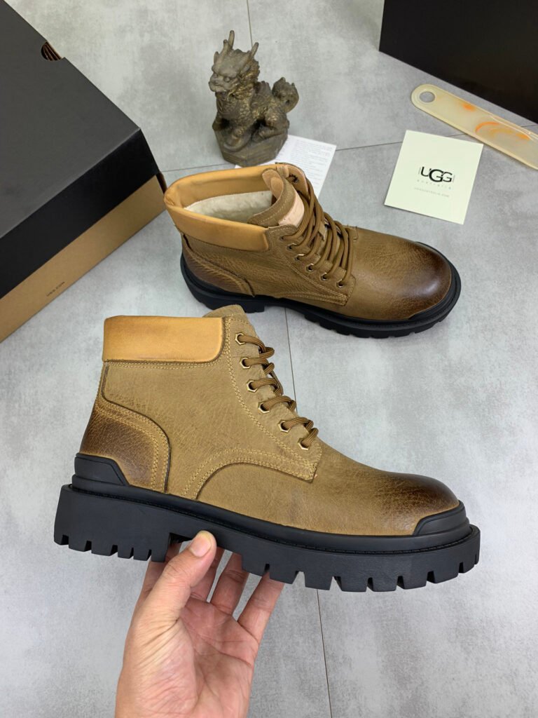 UGG Men's Sneakers detail image 5