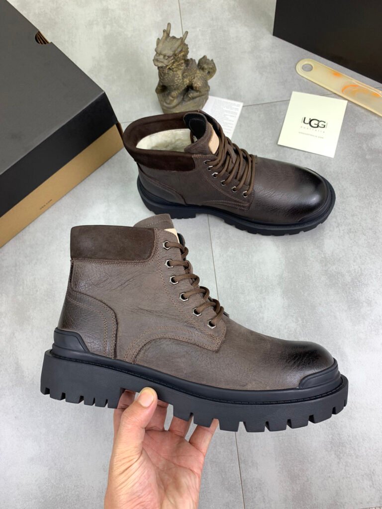 UGG Men's Sneakers detail image 5