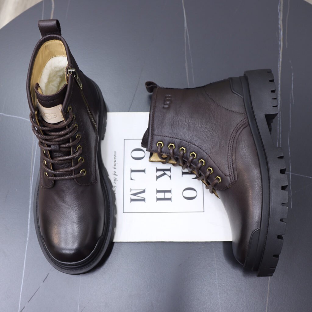 UGG Men's Sneakers detail image 5