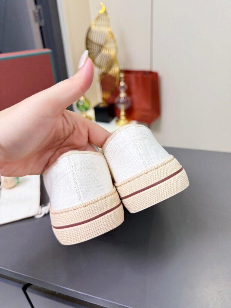 Loro Piana Unisex Sneakers detail 5