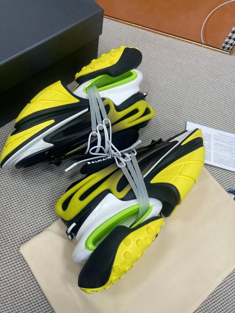 Balmain Unisex Chunky Sneakers detail image 5