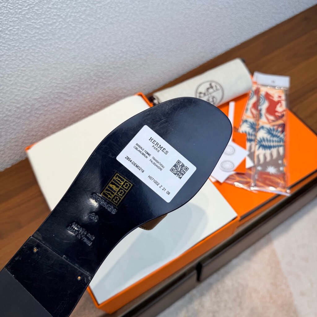 Hermès Unisex Slides detail 5