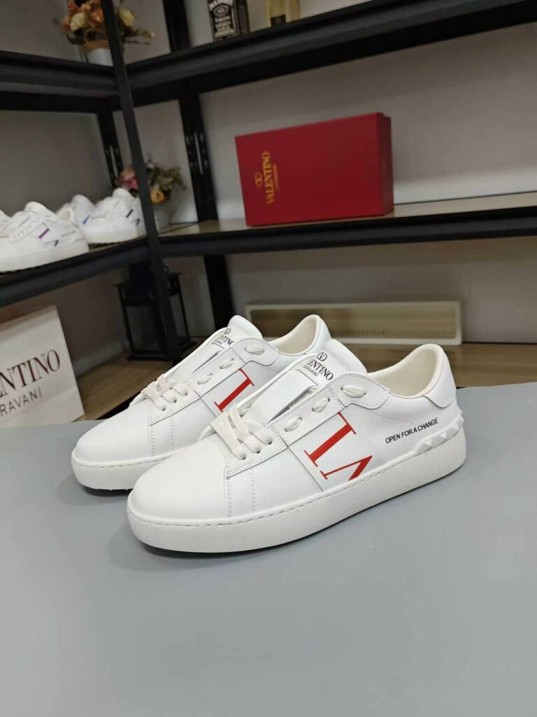 Valentino Garavani Unisex Sneakers detail 5