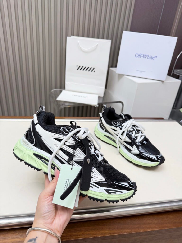 Off-White Unisex Chunky Sneakers detail 5
