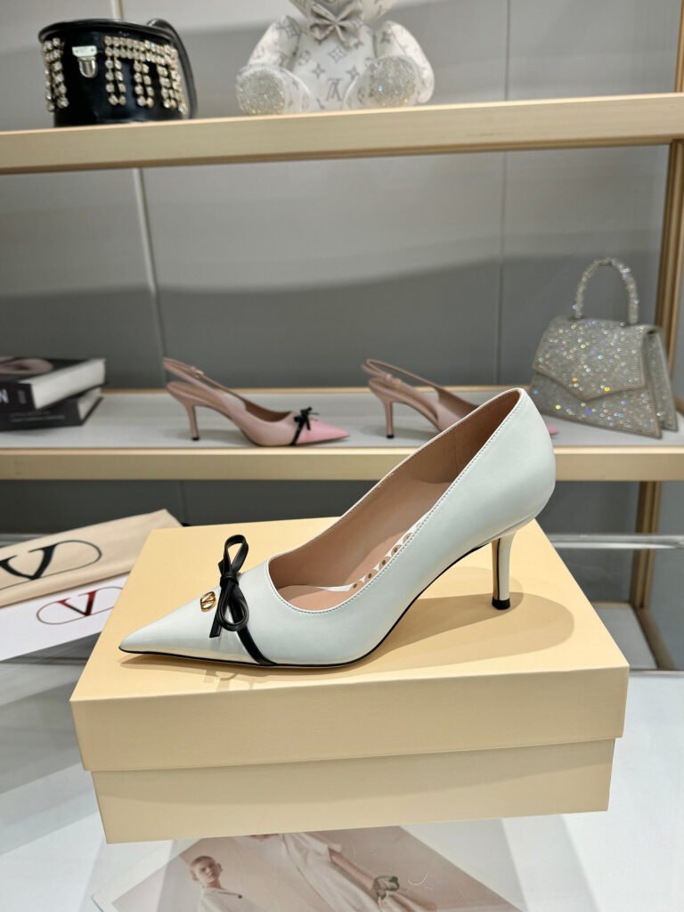 Valentino Garavani Women's Pumps detail 5