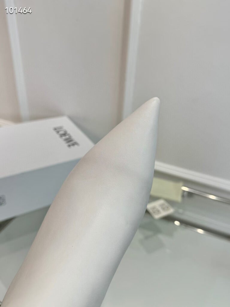 Loewe Unisex Sneakers detail image 5