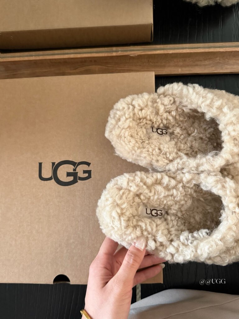 UGG Unisex Slides detail image 5