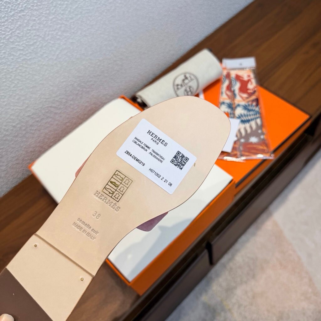 Hermès Unisex Slides detail 5