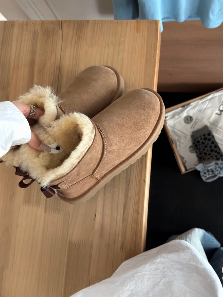 UGG Unisex Sneakers detail image 5