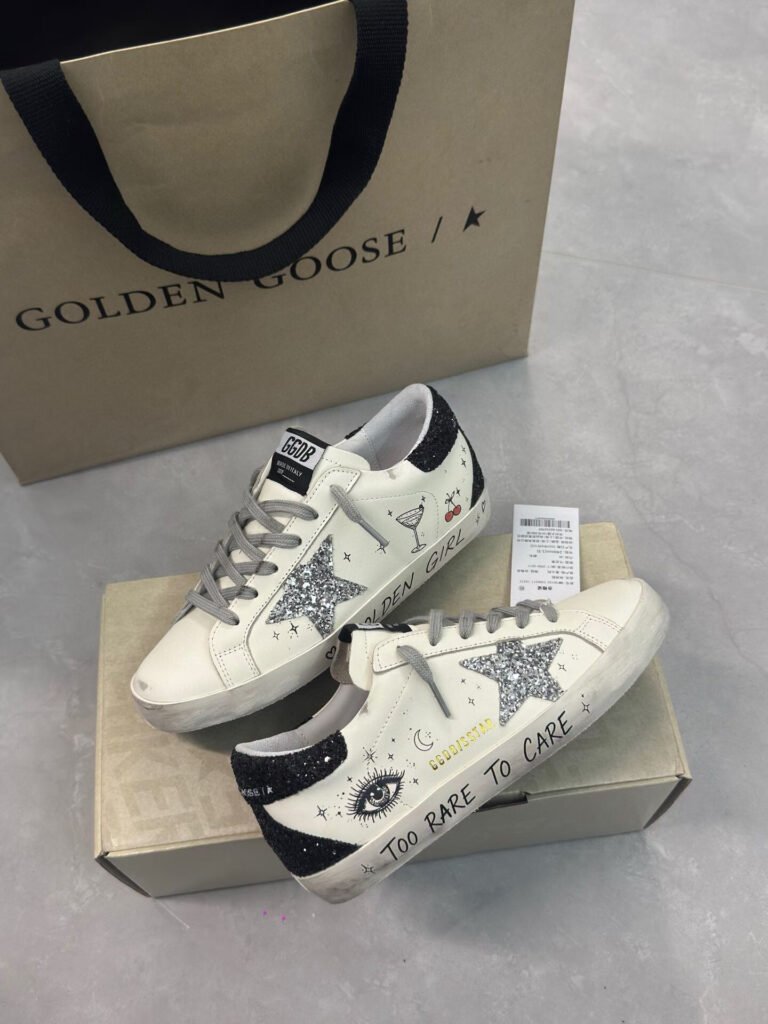 Golden Goose Unisex Sneakers detail image 5