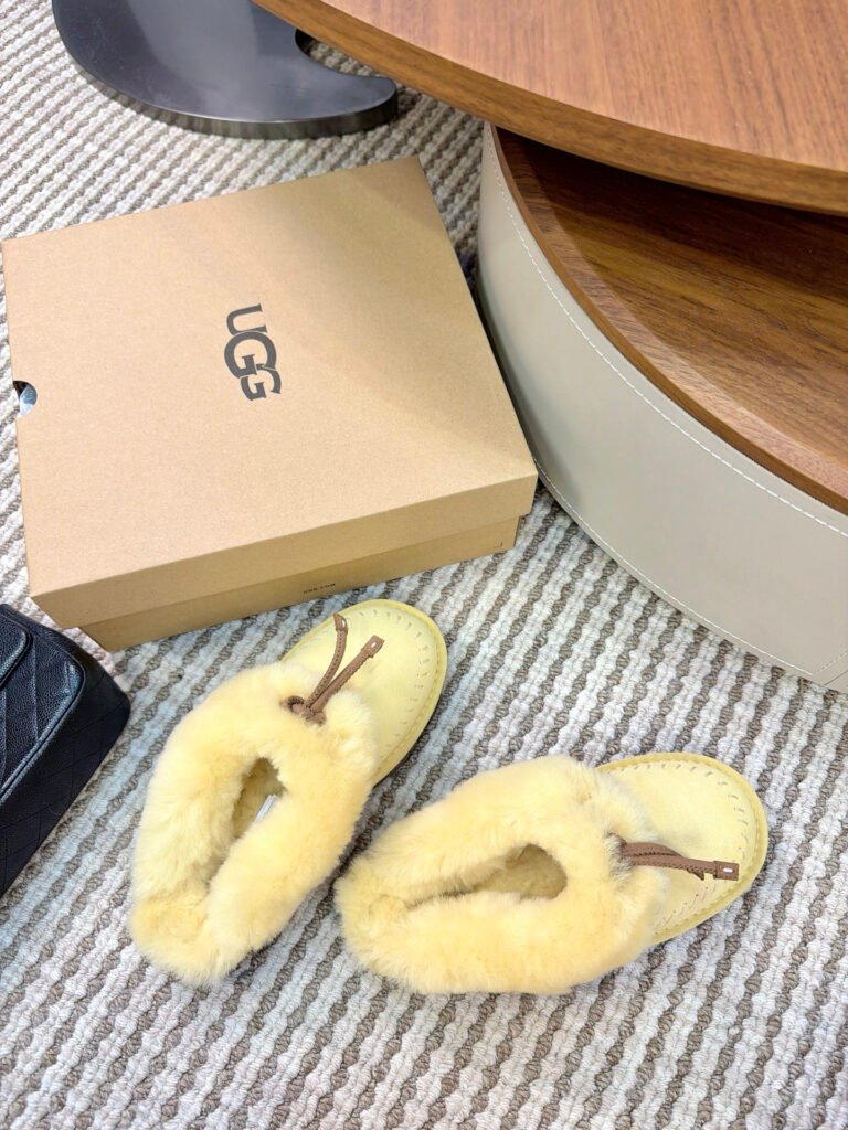 UGG Unisex Platform Sneakers detail image 5