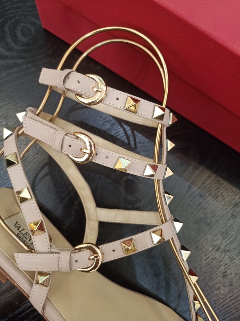Valentino Garavani Unisex Sneakers detail image 5