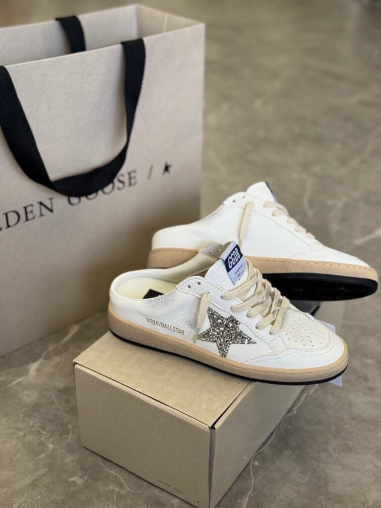 Golden Goose Unisex Sneakers detail image 5