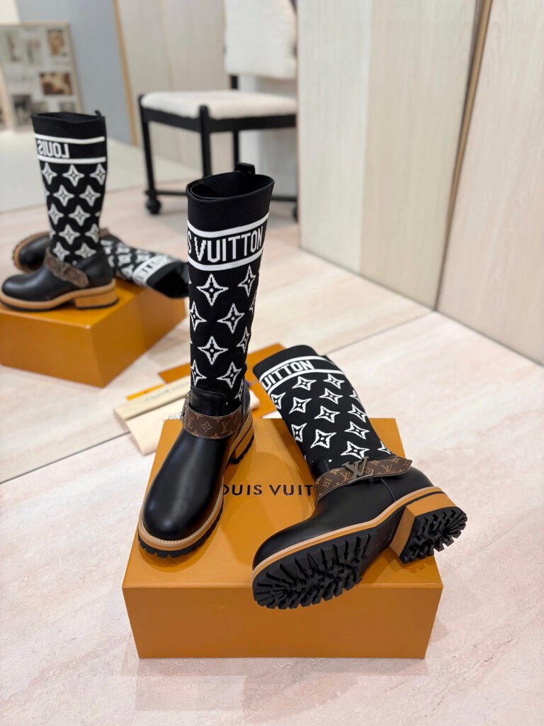 Louis Vuitton Unisex Boots detail image 5