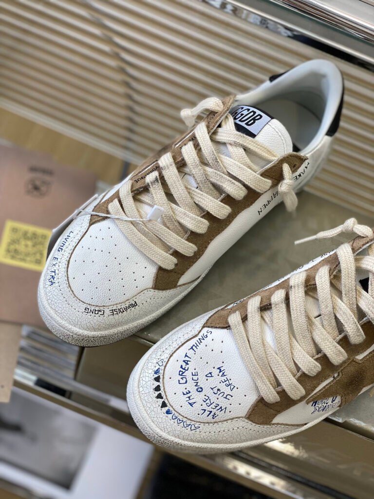 Golden Goose Unisex Sneakers detail image 5