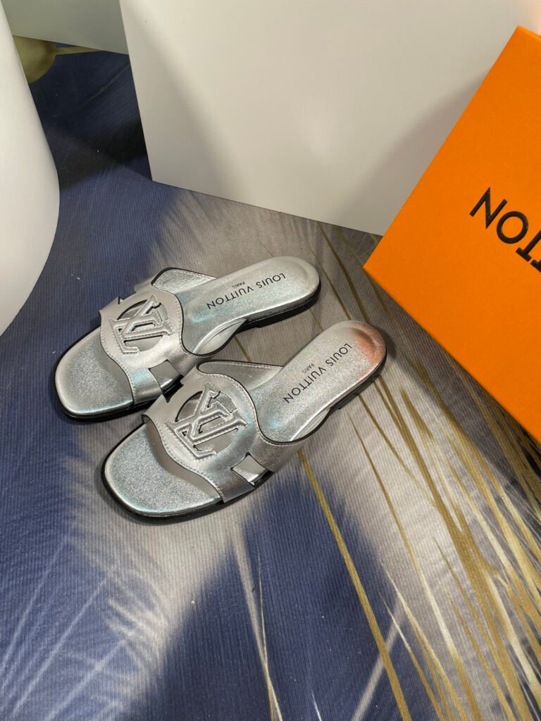 Louis Vuitton Unisex Leather-Sole Shoes detail image 5