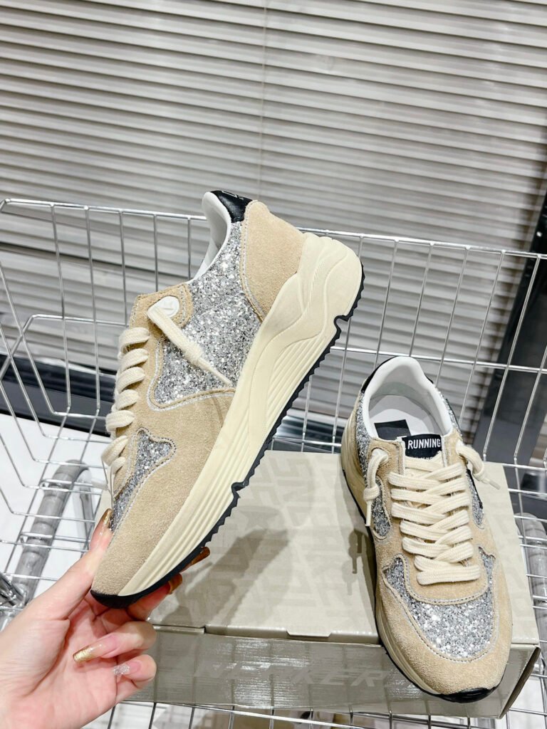 Golden Goose Unisex Sneakers detail 5