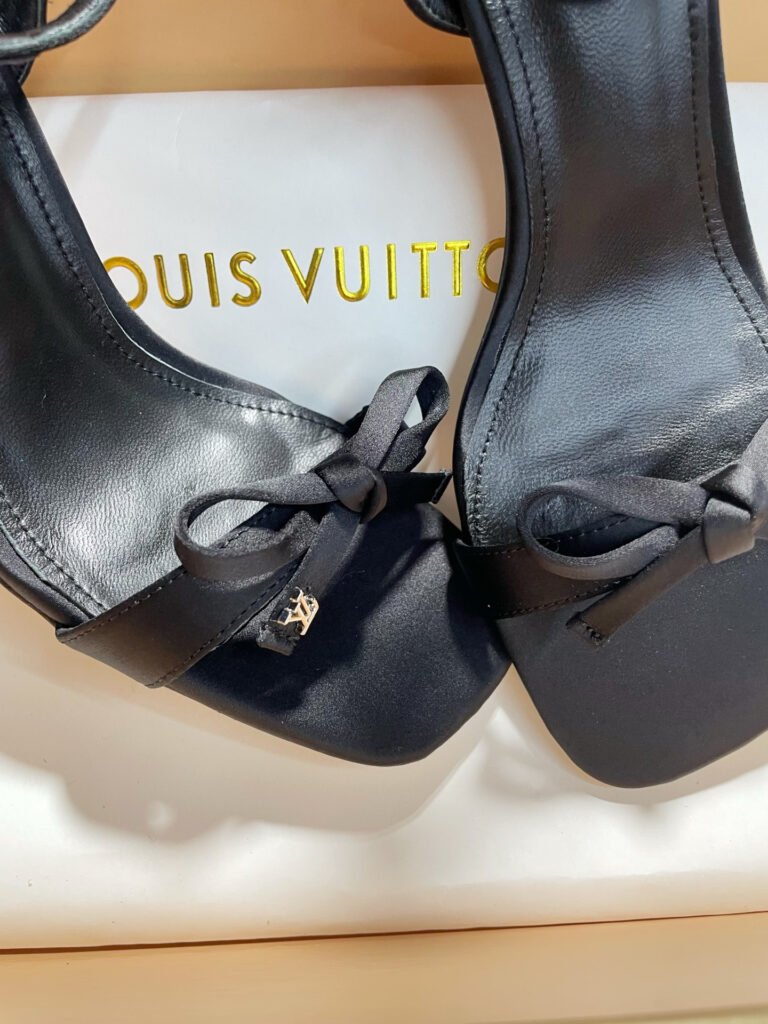 Louis Vuitton Women's High-Heel Pumps detail image 5