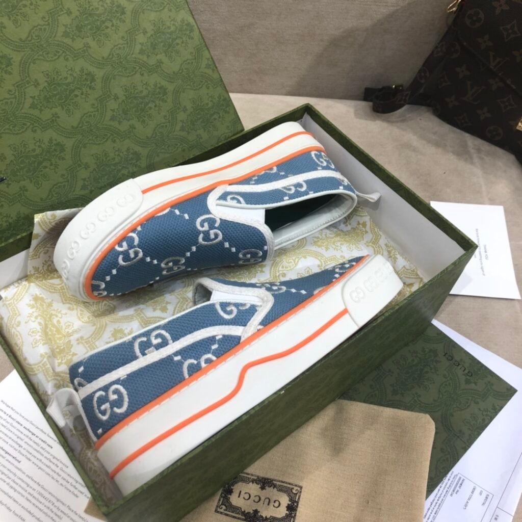 Gucci Unisex Loafers detail 5