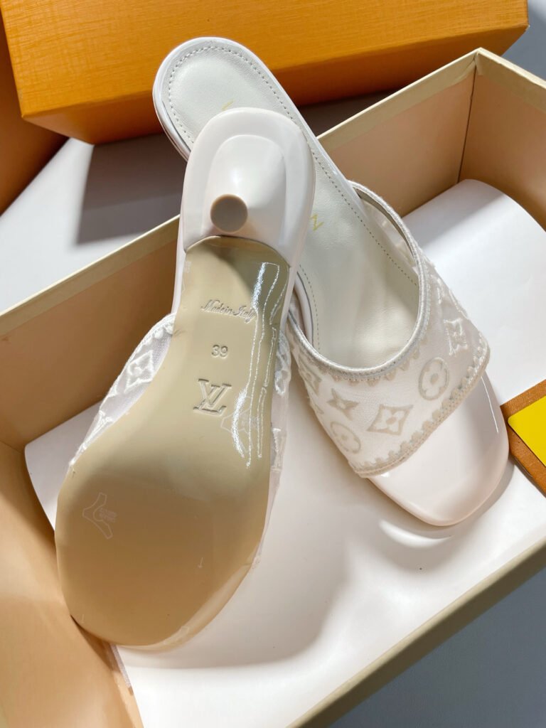 Louis Vuitton Unisex Leather-Sole Shoes detail image 5