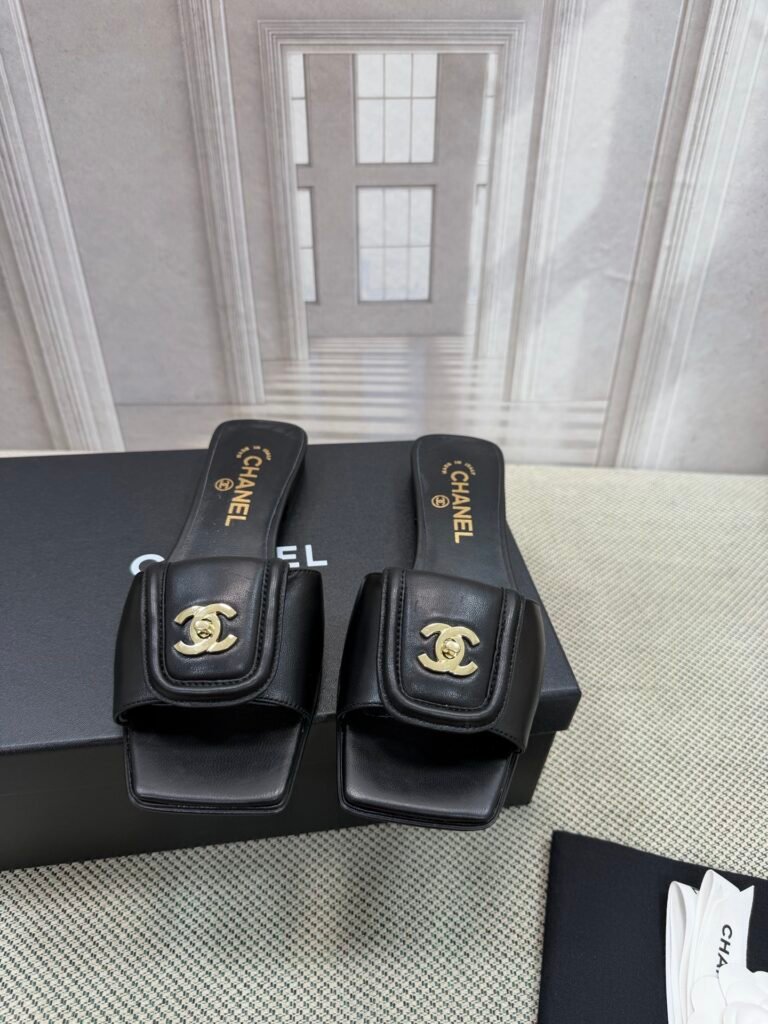 Chanel Unisex Slides detail 5