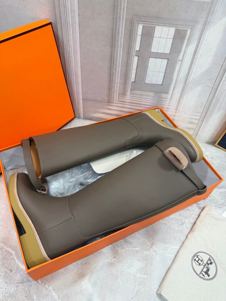 Hermès Unisex Boots detail 5