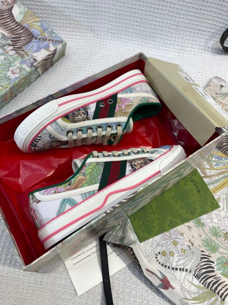 Gucci Unisex High-Top Sneakers detail 5