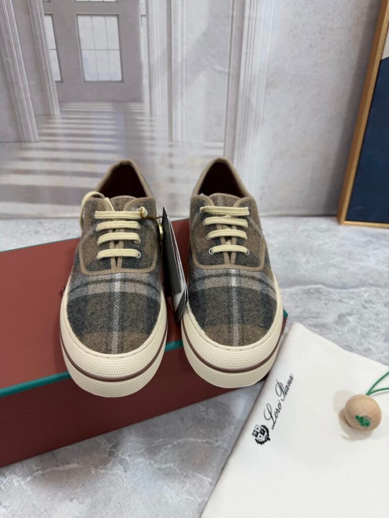 Loro Piana Men's White Low-Top Sneakers detail image 5