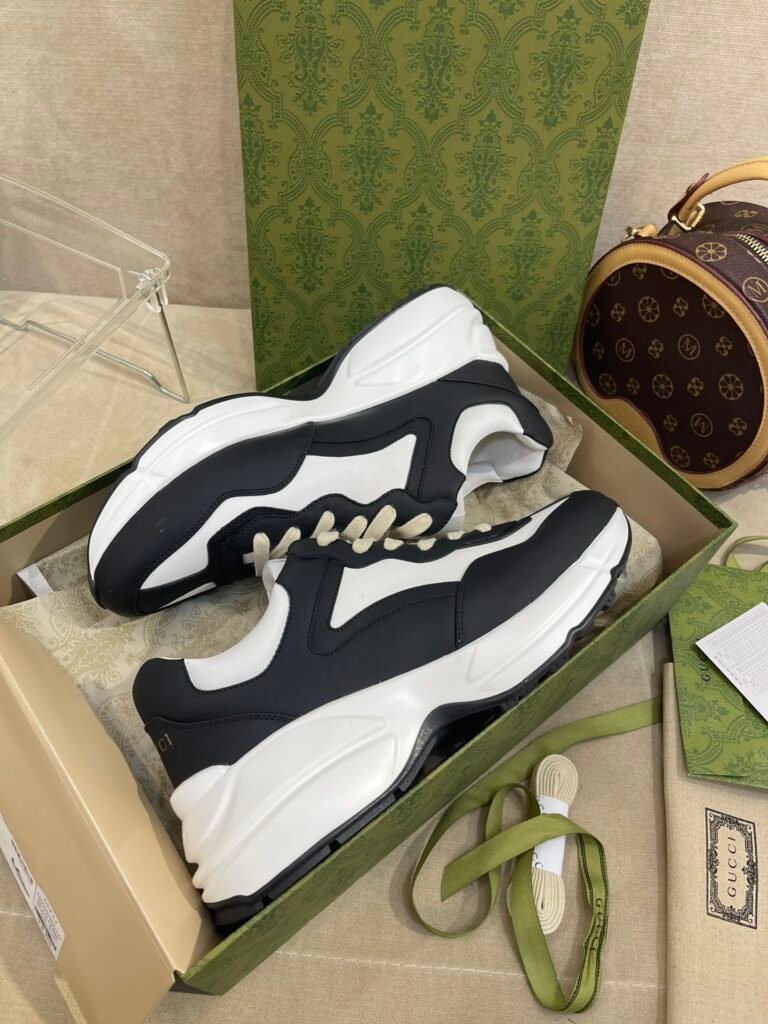 Dior Unisex Chunky Sneakers detail image 5