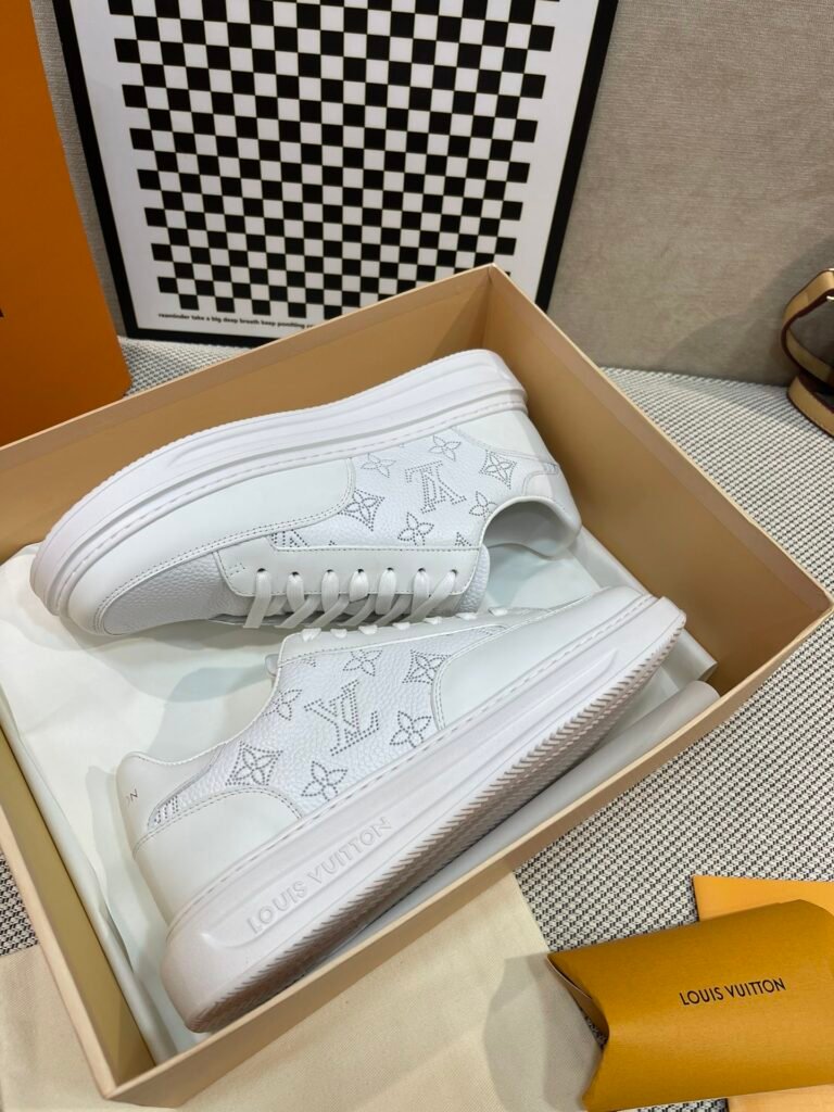 Louis Vuitton Men's White Low-Top Sneakers detail image 5