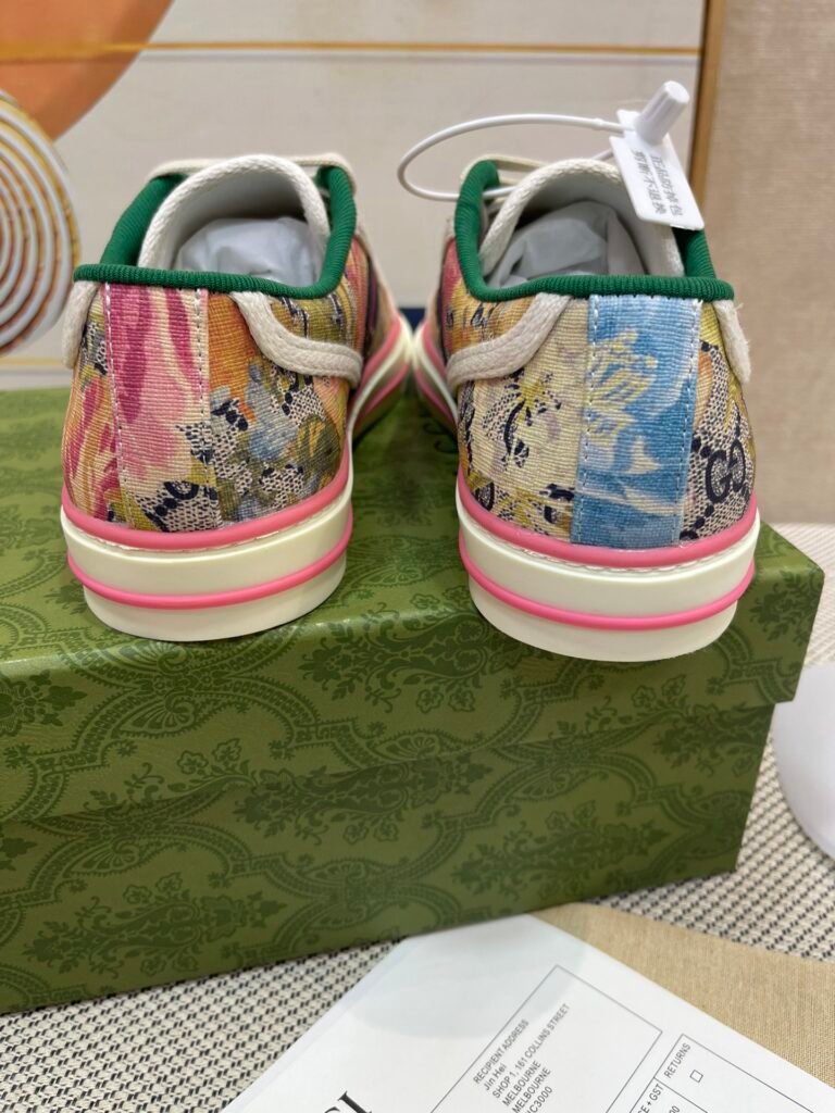 Gucci Unisex Tennis Sneakers detail image 5