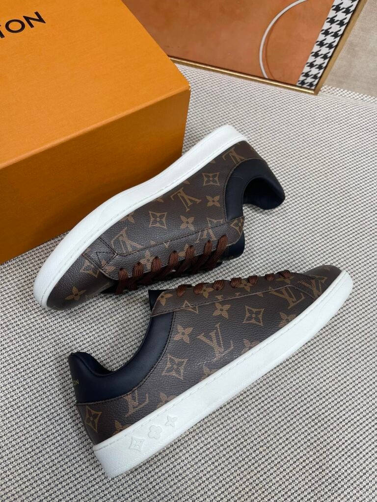 Louis Vuitton Men's White Low-Top Sneakers detail image 5