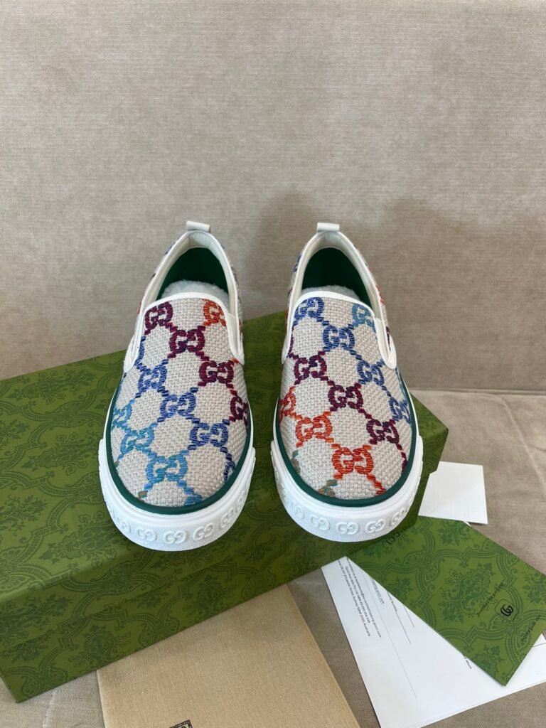 Gucci Unisex High-Top Sneakers detail 5