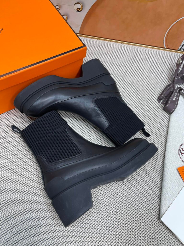 Hermès Unisex Boots detail 5