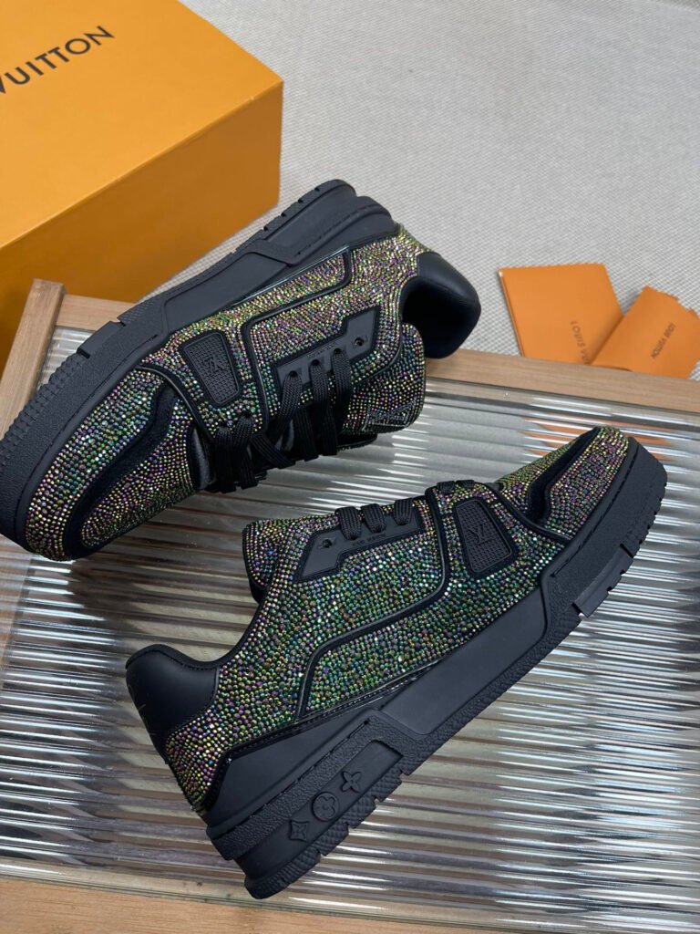 Louis Vuitton Men's Low-Top Sneakers detail image 5