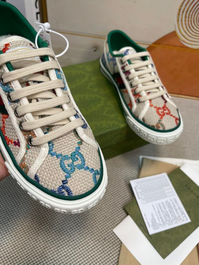 Gucci Unisex Tennis Sneakers detail 5