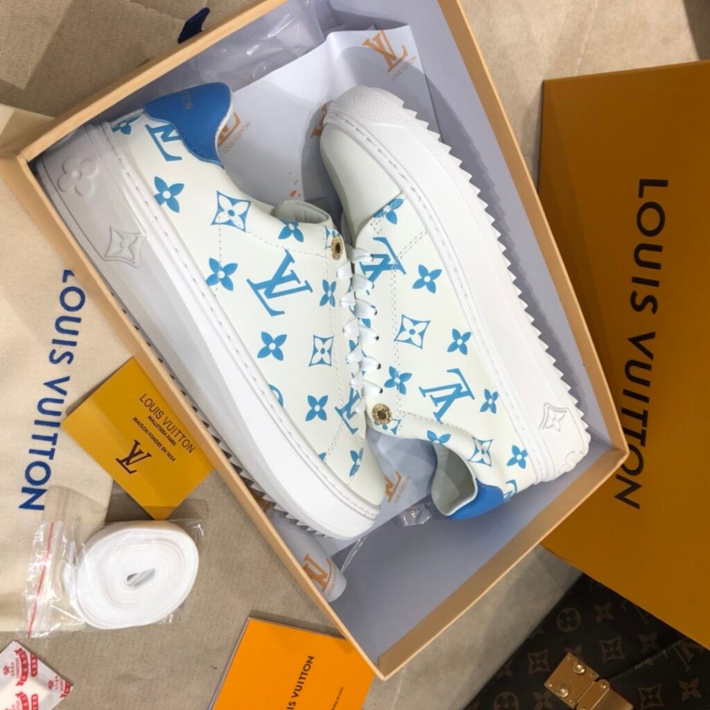 Louis Vuitton Unisex Platform Sneakers detail 5