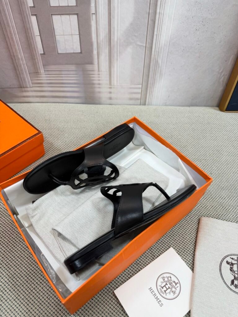 Hermès Unisex Slides detail 5