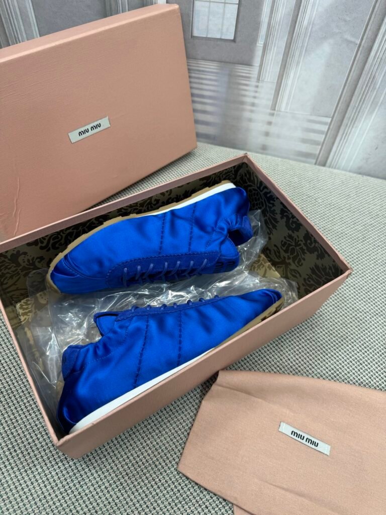 Miu Miu Unisex Sneakers detail image 5