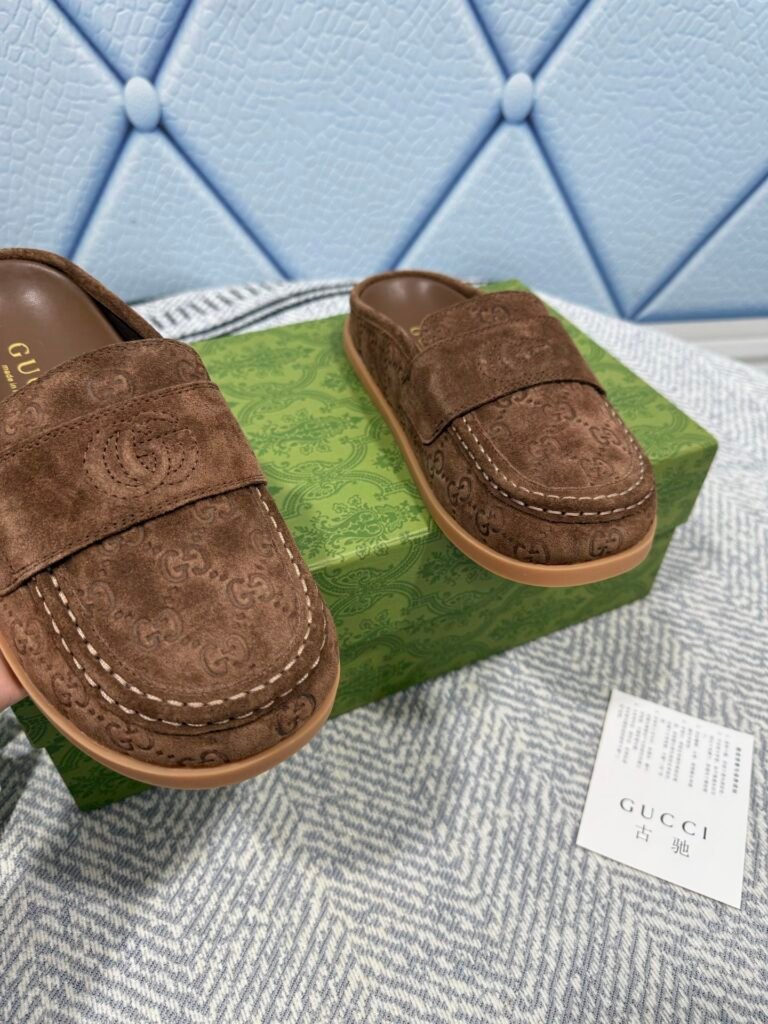 Gucci Unisex Slides detail image 5